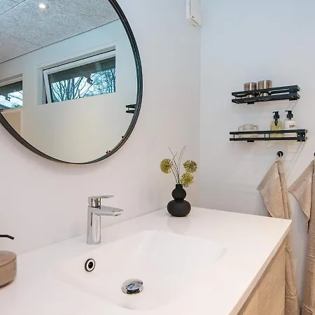 Three-bedroom Holiday In 15 Prázdninový dům Toftlund